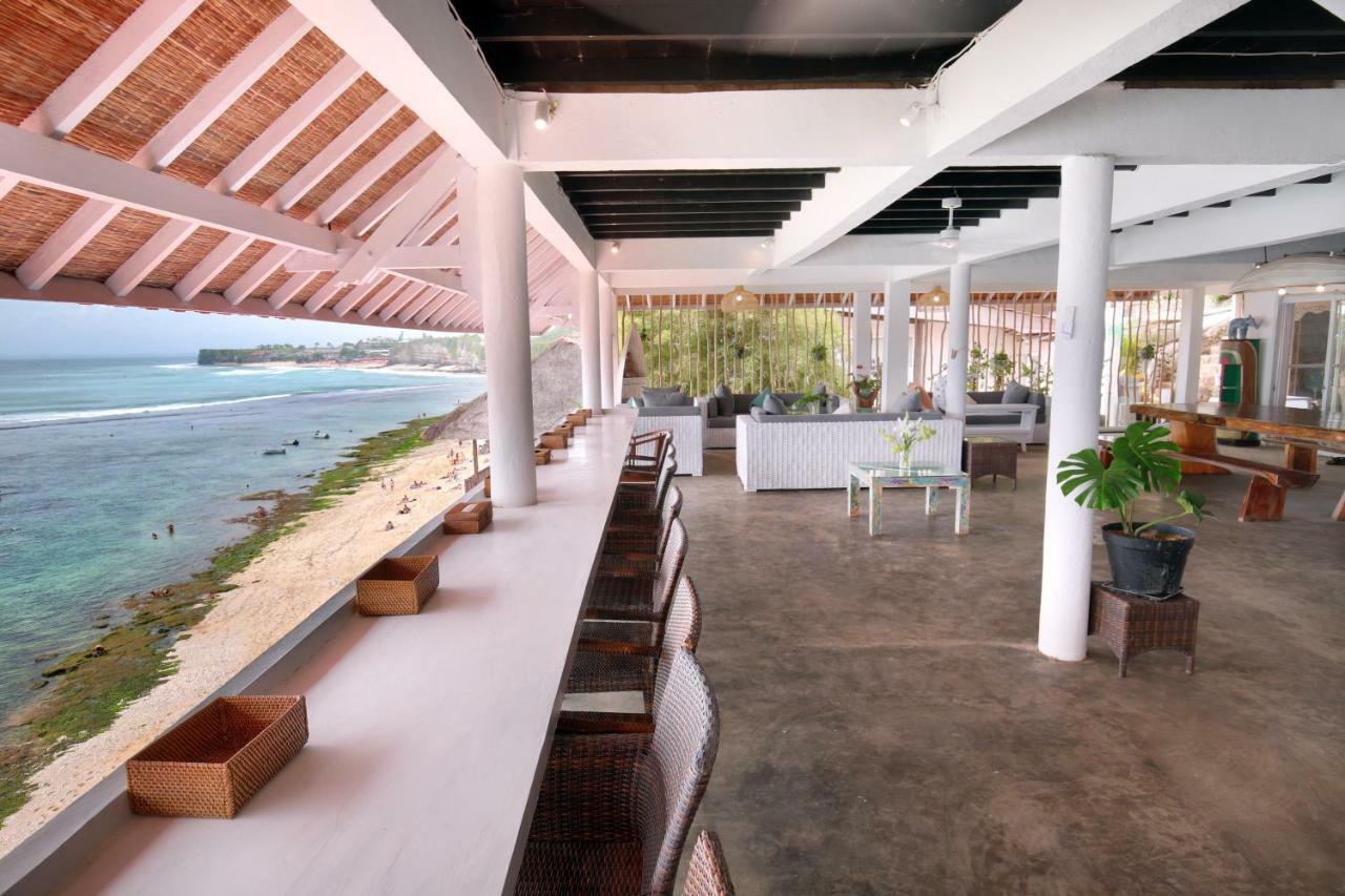 فندق Impossible Cliff House أُلُواتو المظهر الخارجي الصورة