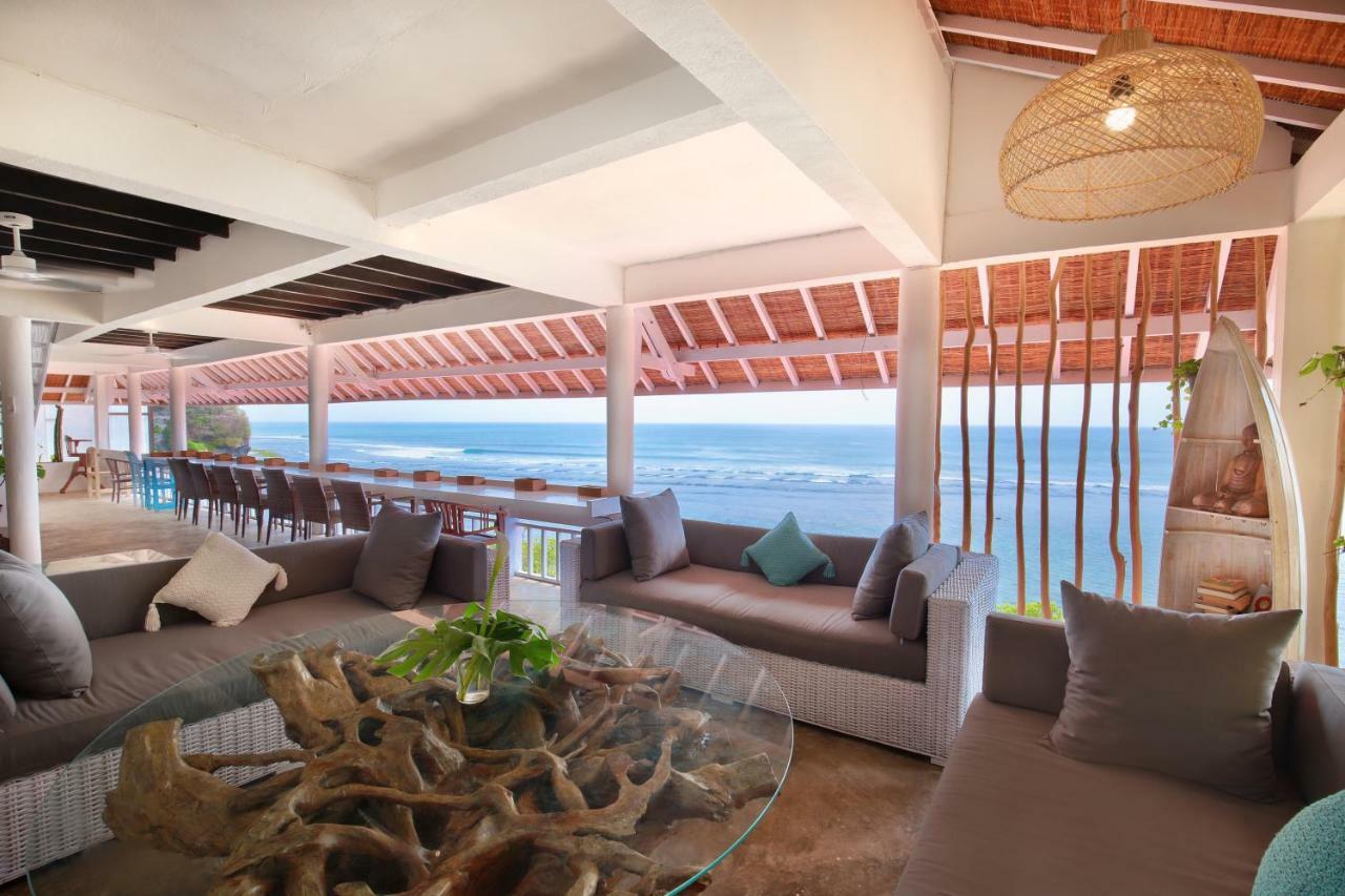 فندق Impossible Cliff House أُلُواتو المظهر الخارجي الصورة
